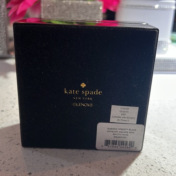 Kate spade box garden street shiny black gold bow tie New York jewelry decor y2k - Picture 2 of 6